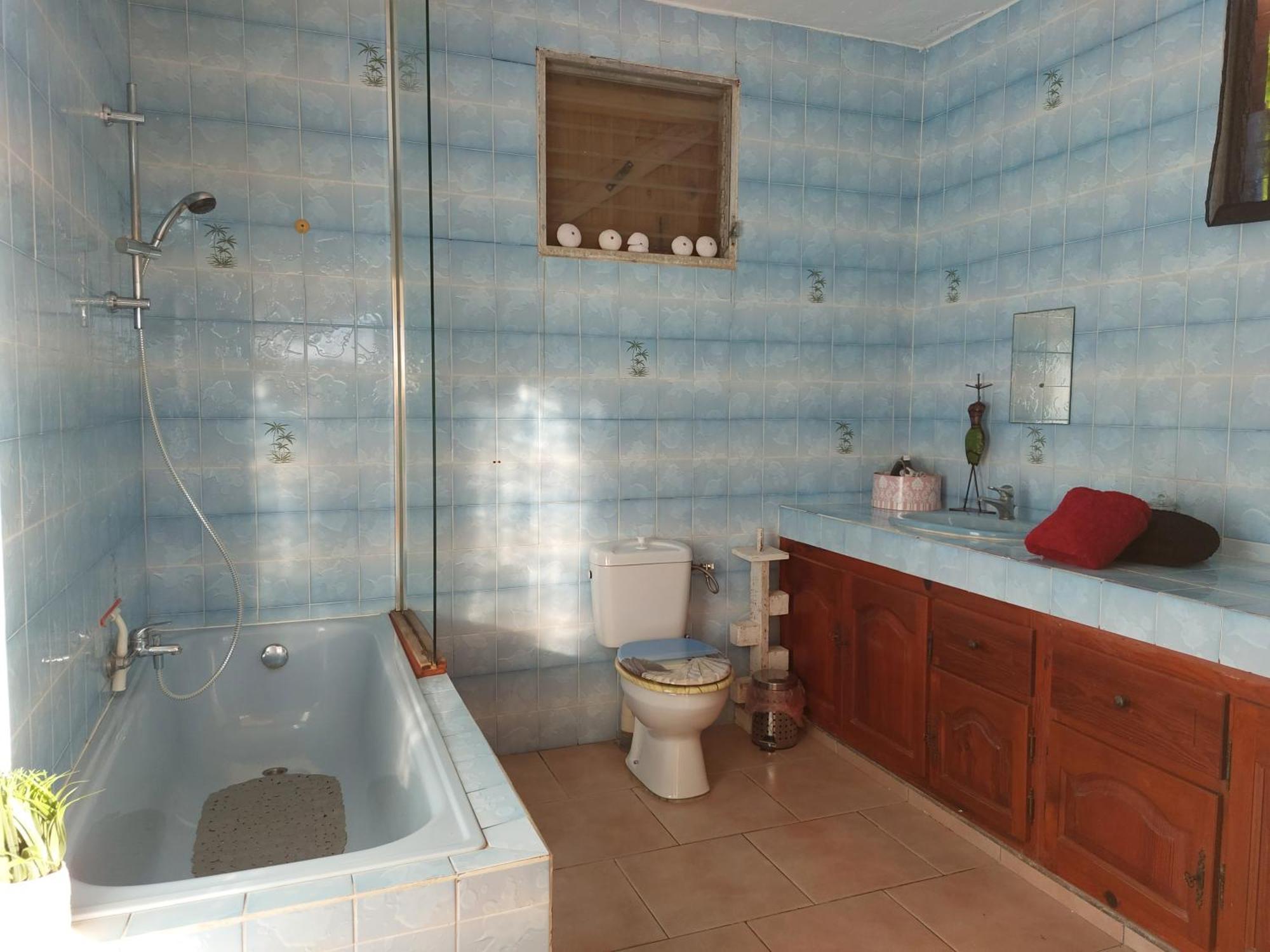 La Jemeli Hotel Grand-Bourg Kültér fotó